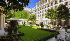 Le Bristol Paris