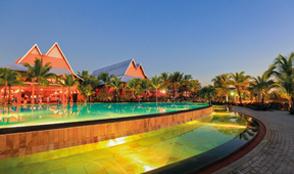 Victoria Beachcomber Resort & Spa