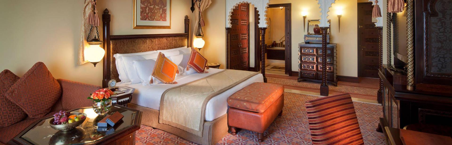Отель Madinat Jumeirah Al Qasr Дубай